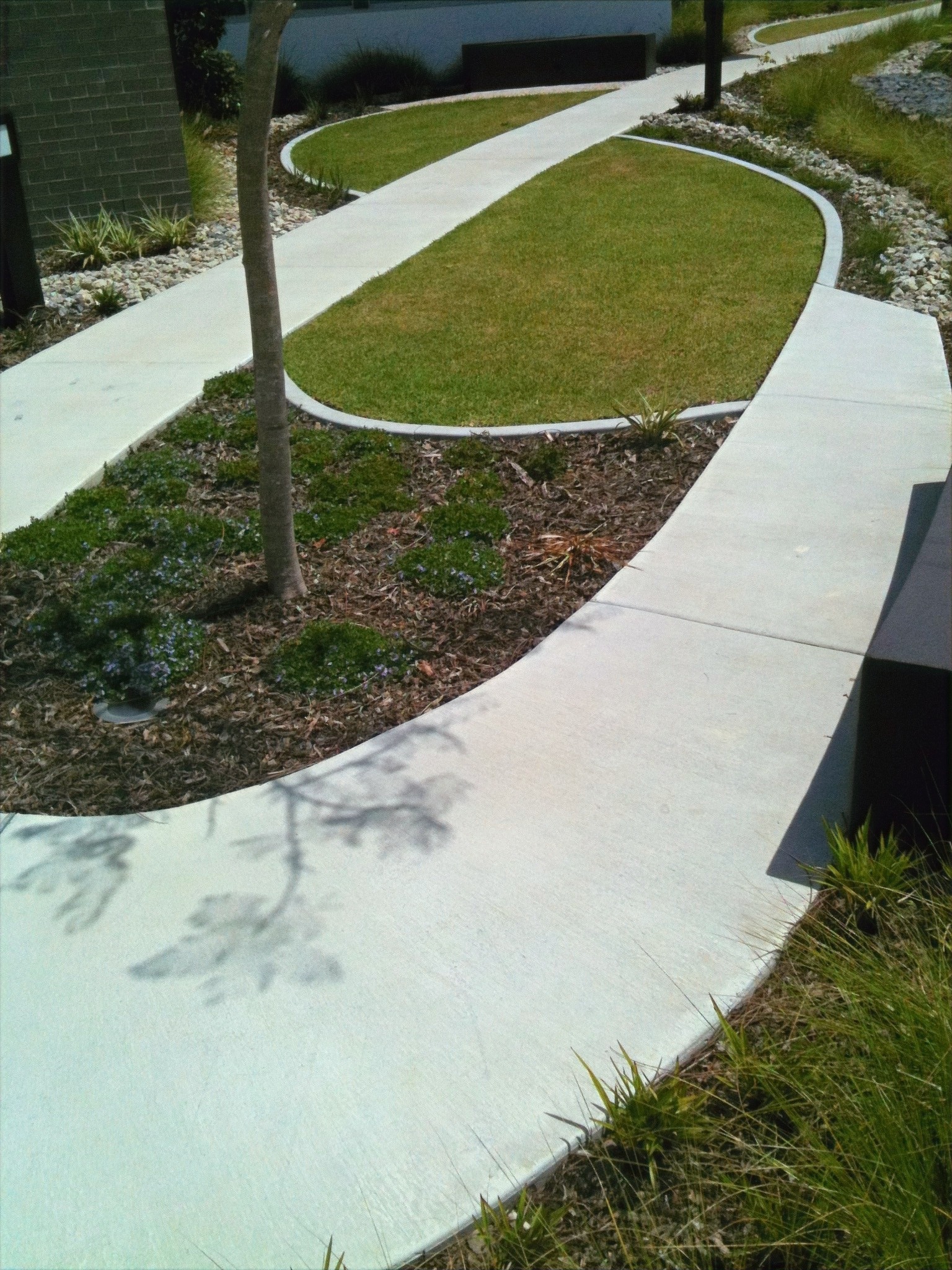 Curved concrete footpath Gold Coast