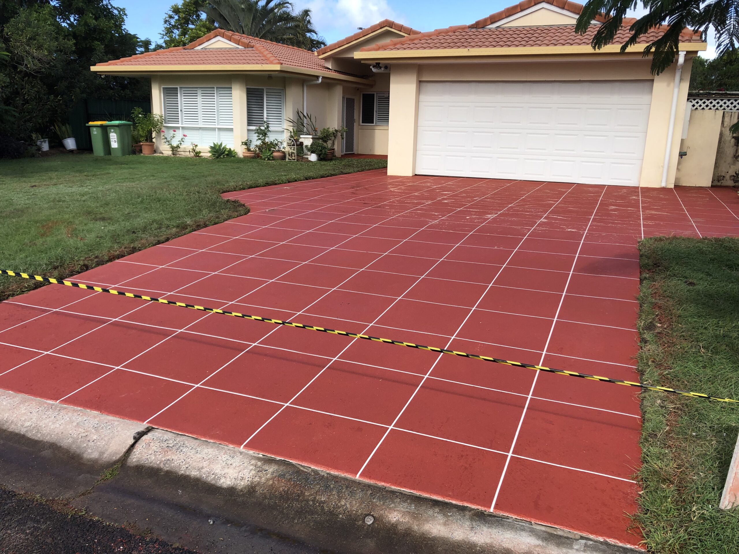 Concrete Driveway Resurfacing vs Replacement: Which Does Your Driveway Need?